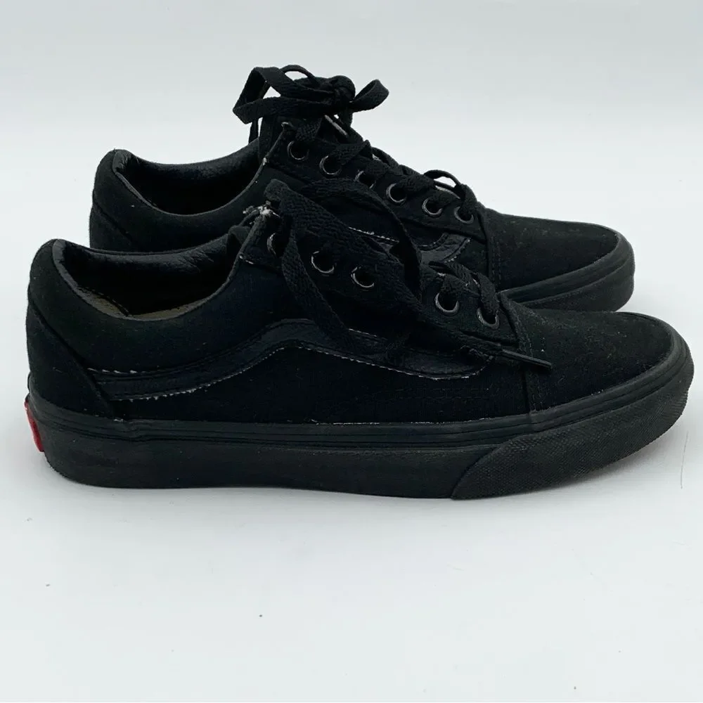 Vans Classic All-Black Low-Top Sneakers | Men’s Size 5 | Skate & Casual Shoes